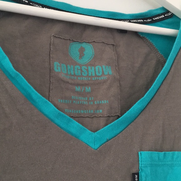 🌼4/20 DEAL🌼 blue and grey medium sleeves tee - Picture 2 of 3